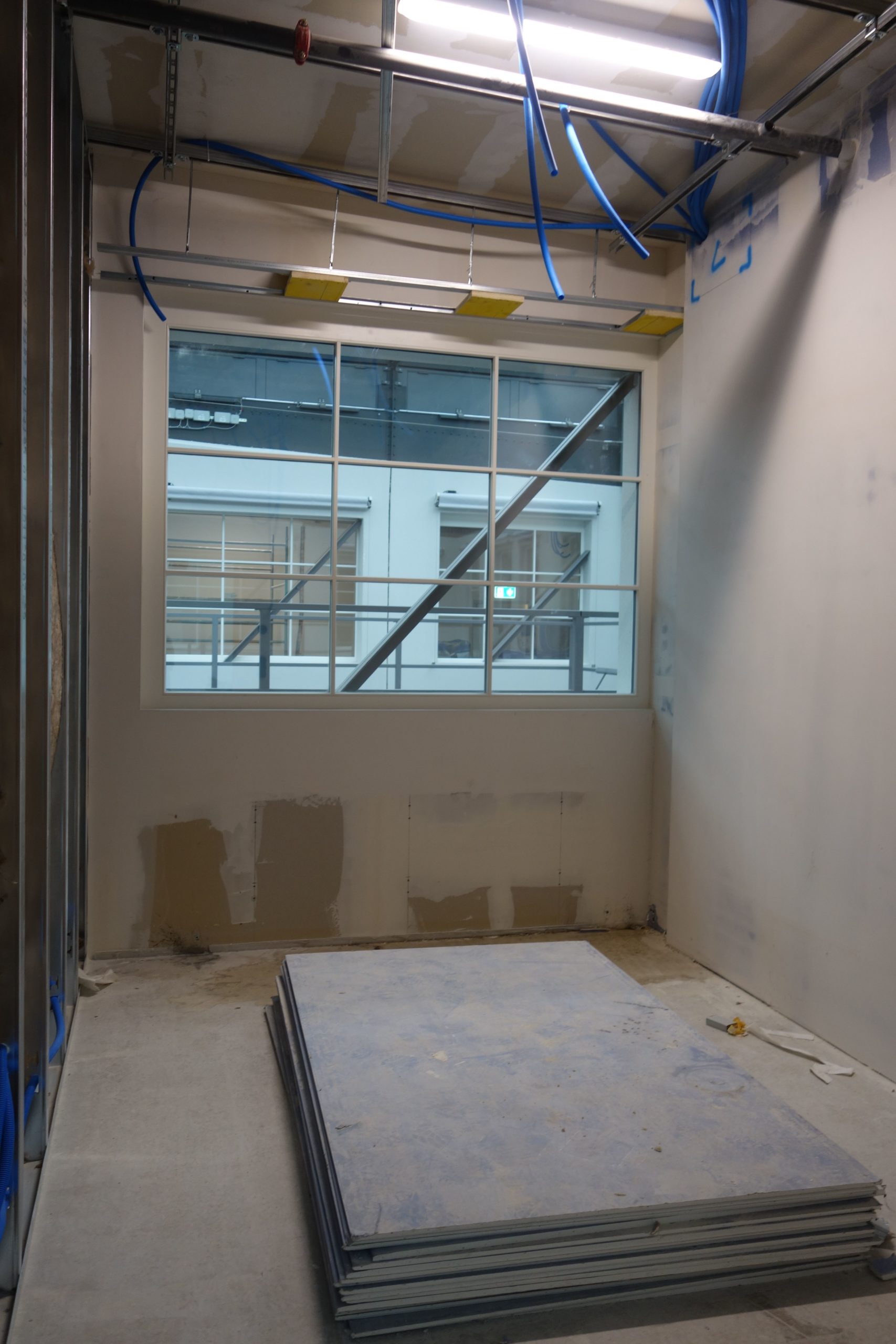 Große Fenster für die Praxisräume